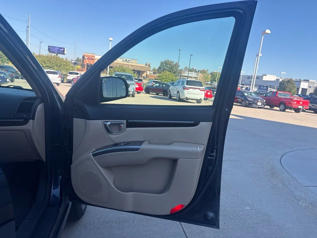 Used 2012 Blue Hyundai GLS image 20
