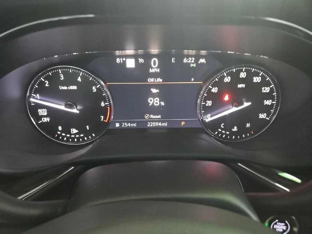 Used 2022 SUMMIT WHITE Buick Essence image 22