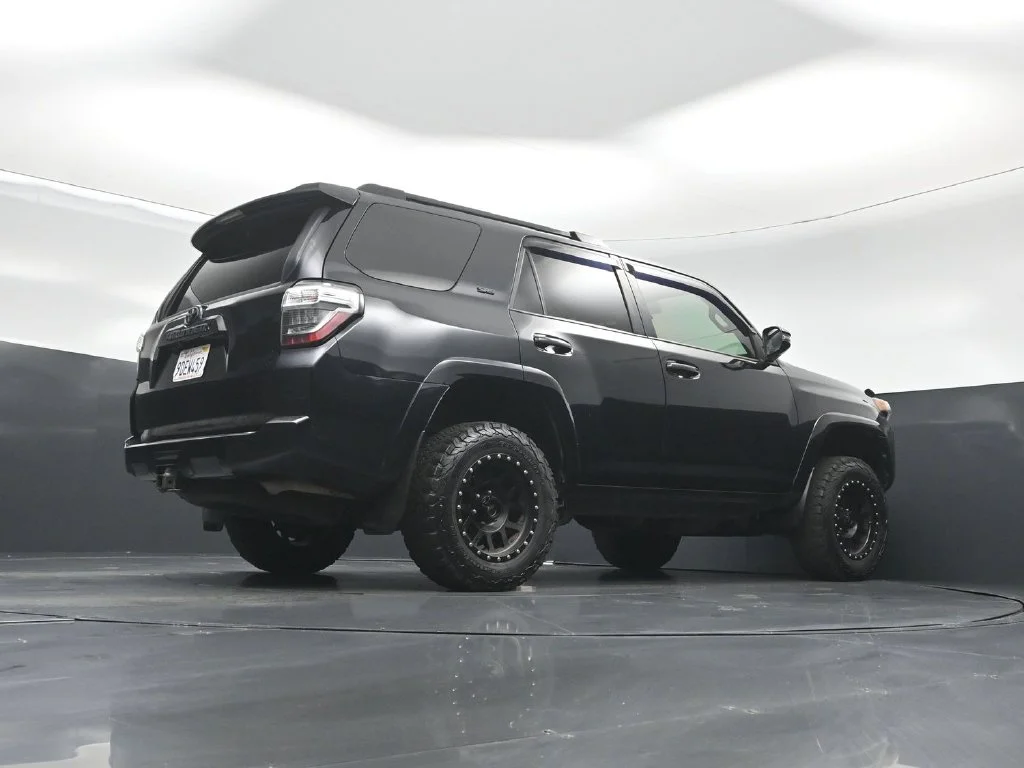 Used 2018 Black Toyota SR5 Premium image 47