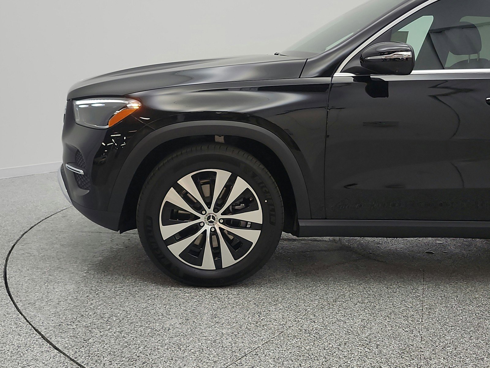 New 2026 Black Mercedes-Benz GLE 350 SUV image 39