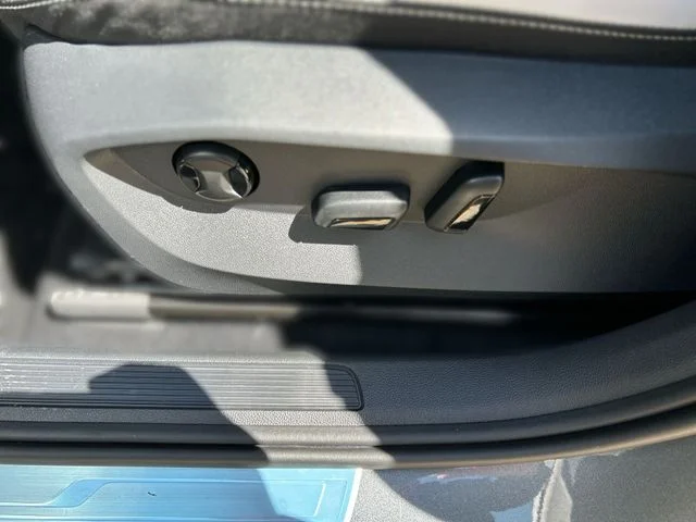 New 2026 Gray Volkswagen 1.5T SE image 13
