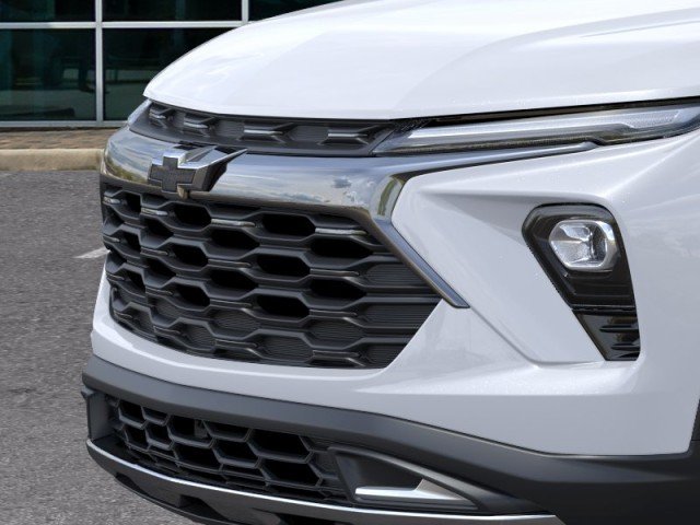 New 2026 Iridescent Pearl Tricoat Chevrolet ACTIV image 13