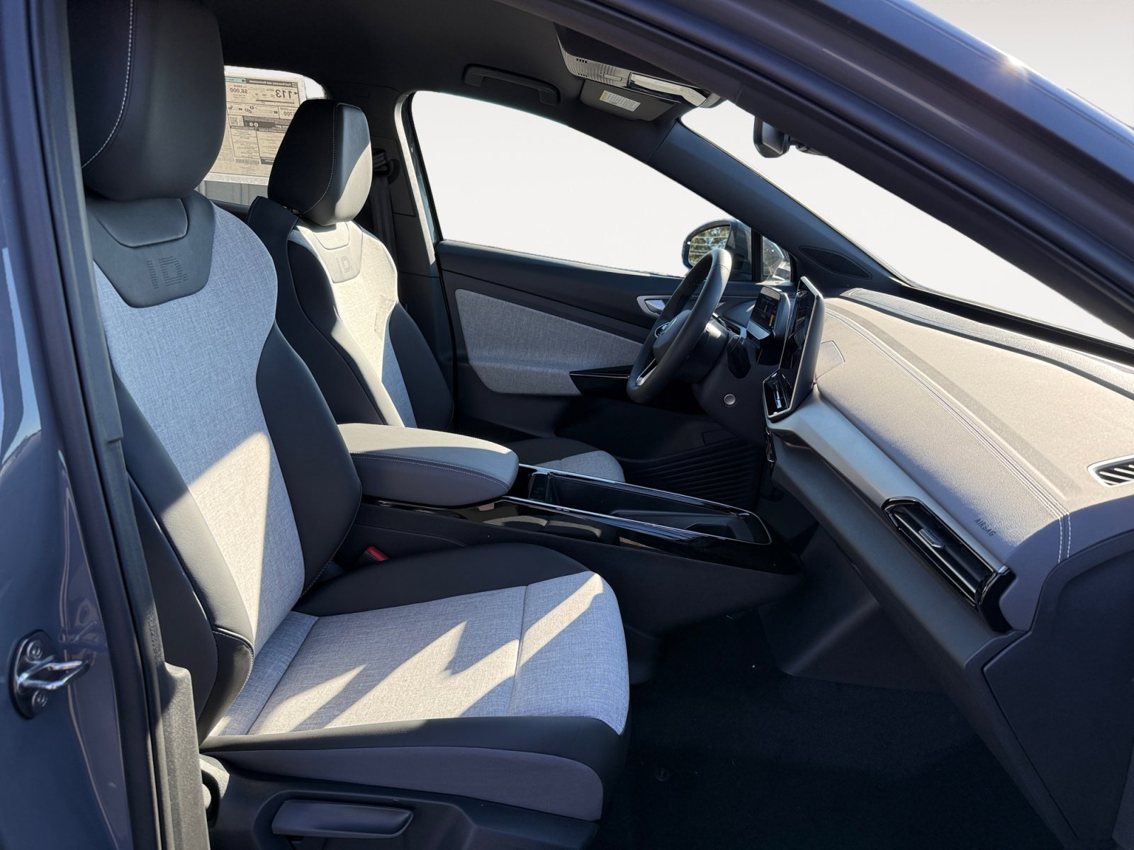 2025 Volkswagen ID.4 PRO - Photo 19