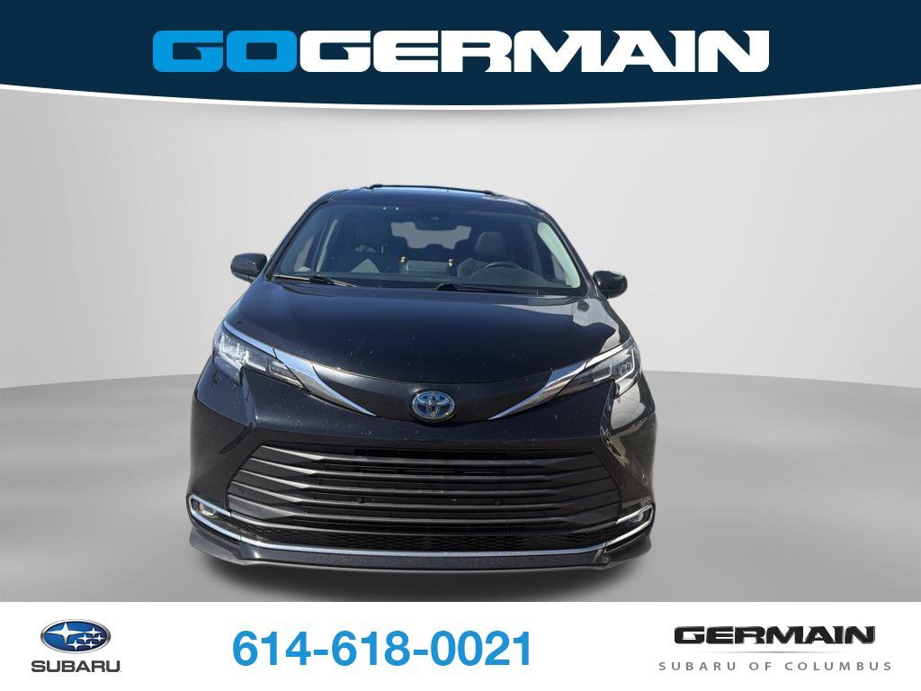 Used 2022 Black Toyota XLE image 2