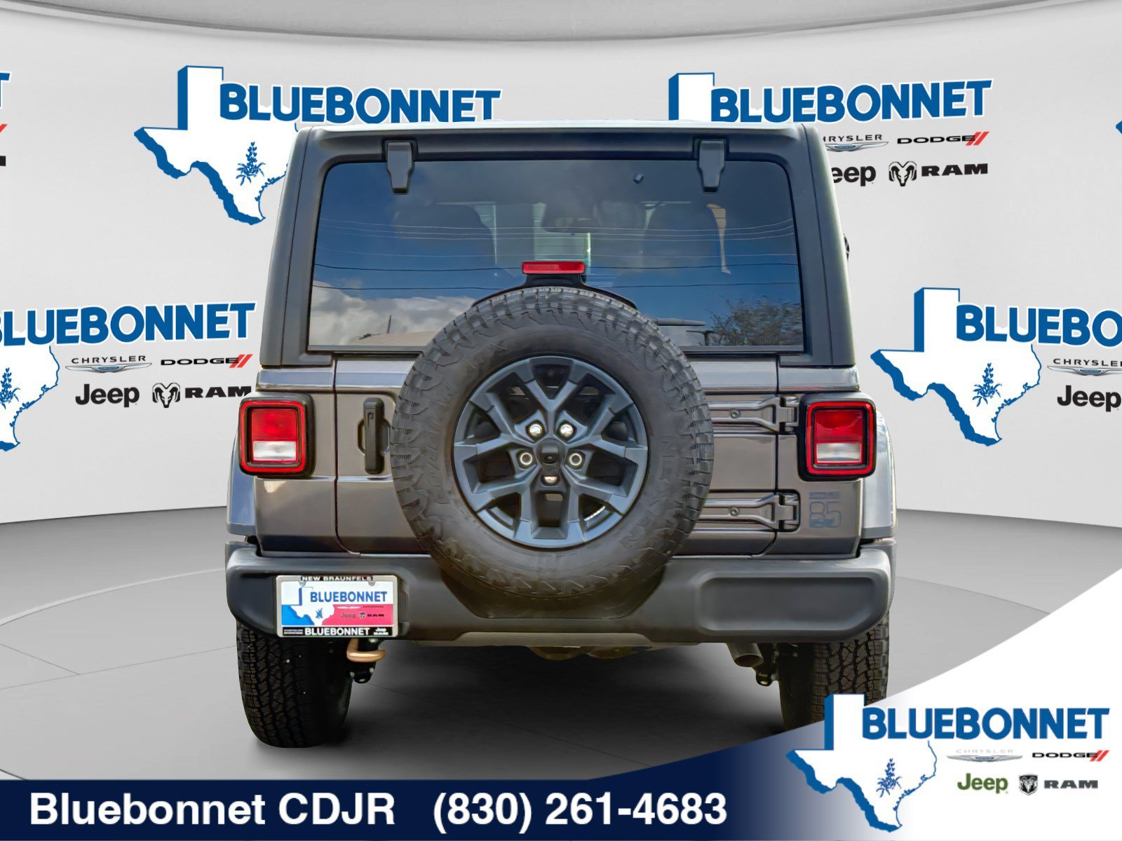 New 2026 Granite Crystal Metallic Clearcoat Jeep 85th Anniversary image 6
