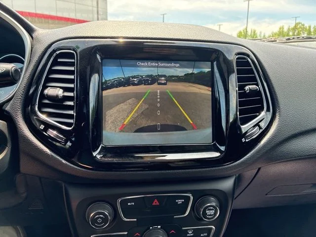 Used 2020 White Jeep Limited image 9