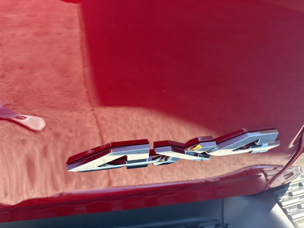 New 2026 Molten Red Pearl-Coat Exterior Paint RAM Laramie image 25