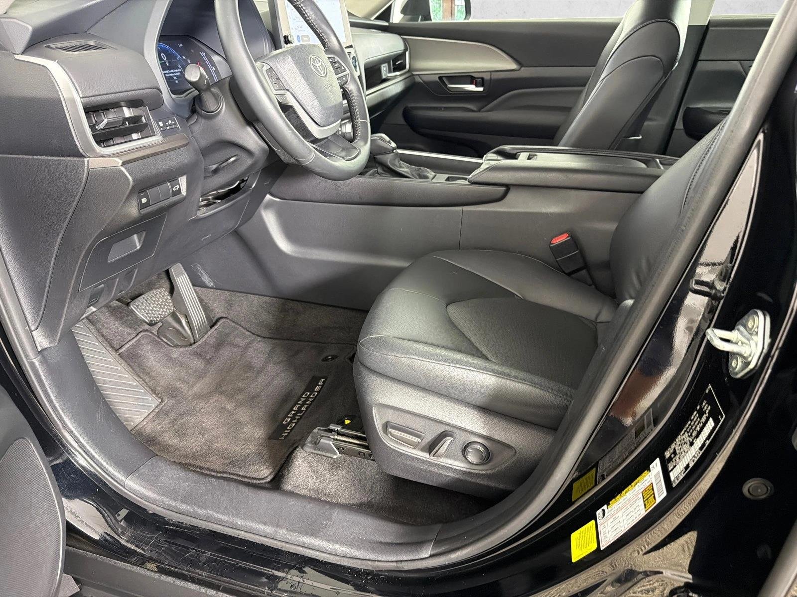 Used 2024 Midnight Black Metallic Toyota XLE image 9