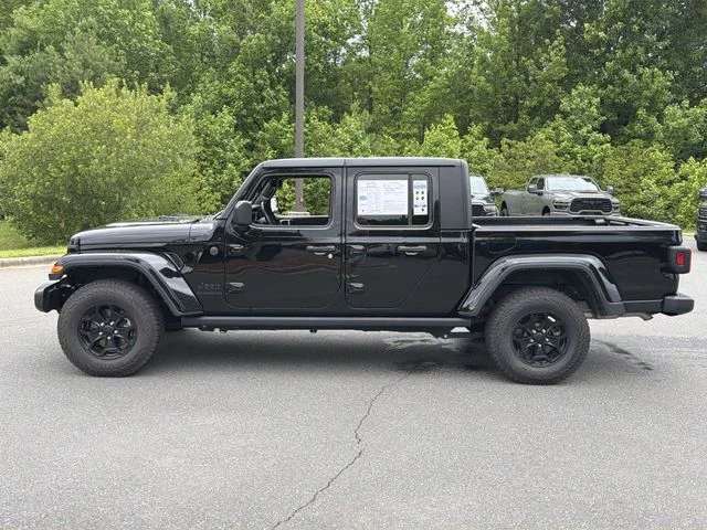Used 2022 Black Jeep Willys image 10