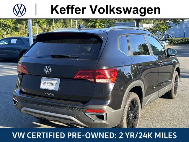 Certified Used 2023 Black Volkswagen 1.5T SE image 7