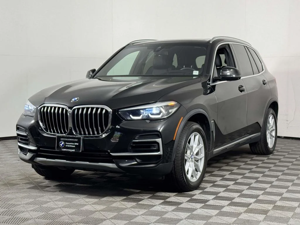 Used 2022 Black BMW xDrive40i image 7