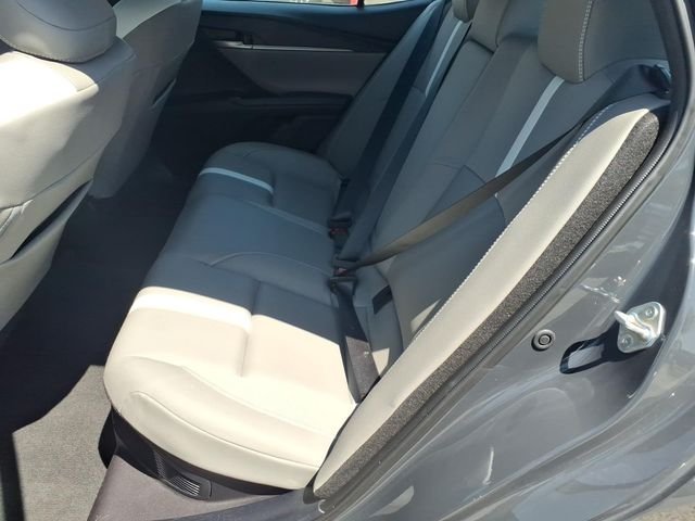 Used 2025  Toyota SE image 13