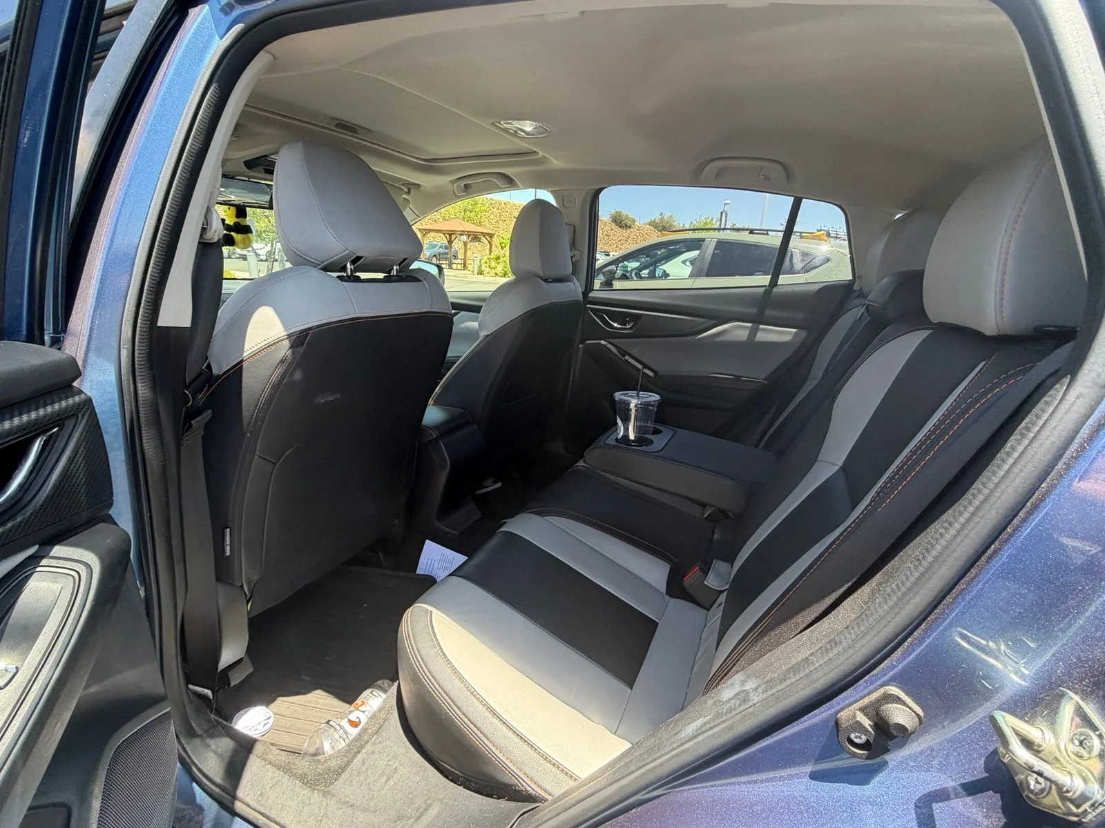 Used 2018 Blue Subaru 2.0i Limited image 9
