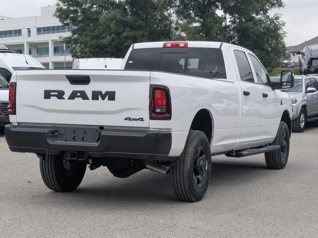 New 2026 White RAM Tradesman - - 6.7L Cummins Diesel - 5th Wheel Prep - 12 Uconnect Nav - Tow Mirrors & More! image 8
