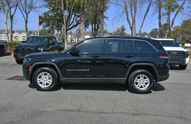 2024 Jeep Grand Cherokee Laredo