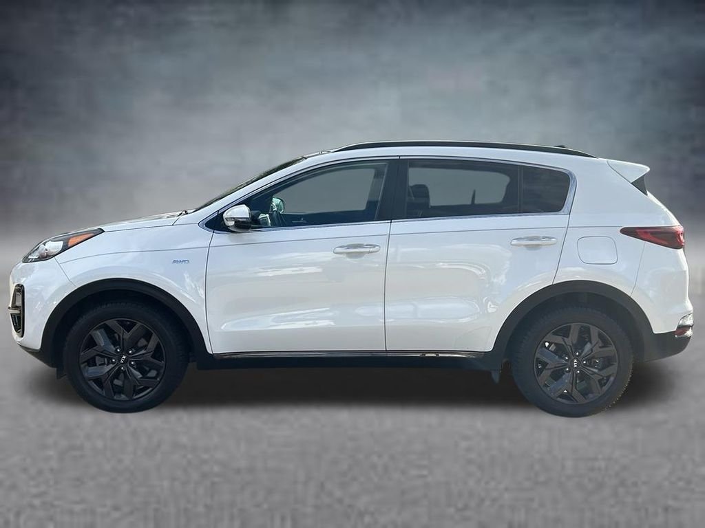 Used 2020 White Kia S image 3