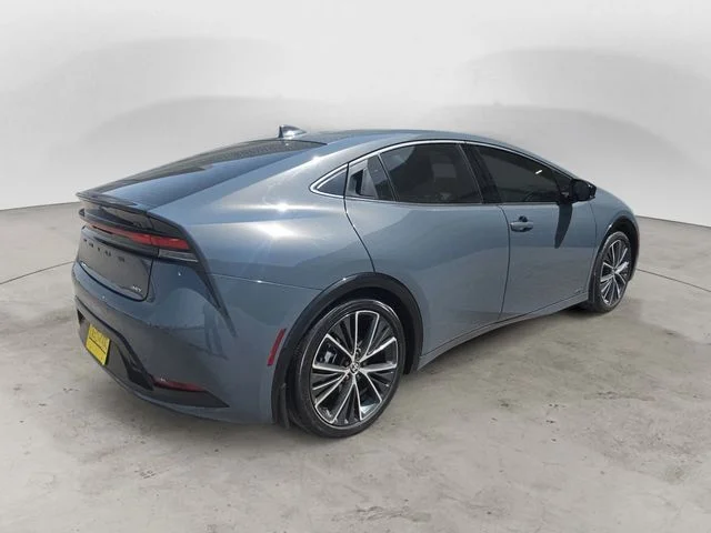 Used 2024 Gray Toyota XLE image 5