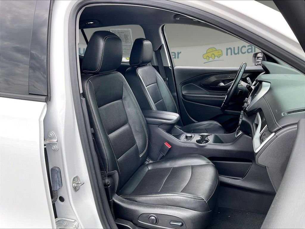 Used 2024 Summit White GMC SLT image 10