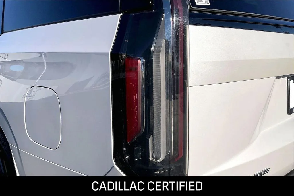 2024 Cadillac Escalade ESV V-Series - Photo 26