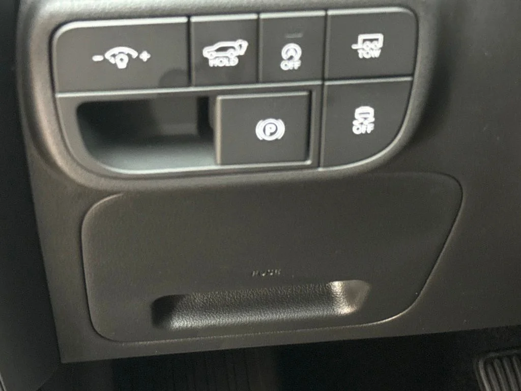 New 2027 Abyss Black Pearl Hyundai SEL image 24