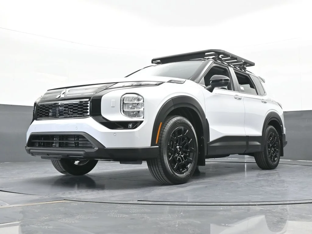 New 2026 White / Black Mitsubishi Trail Edition image 56