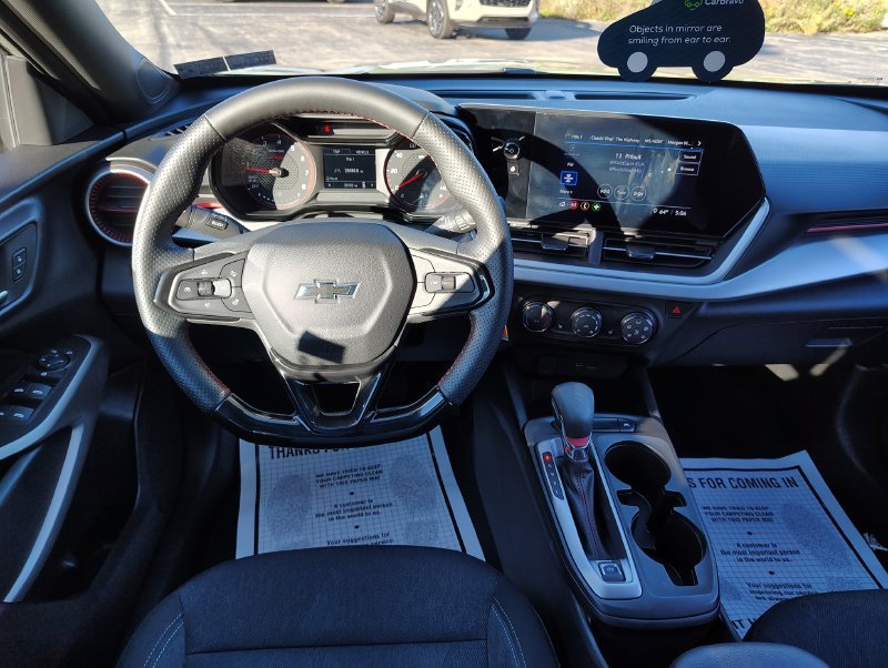 Used 2024 Green Chevrolet 1RS image 21
