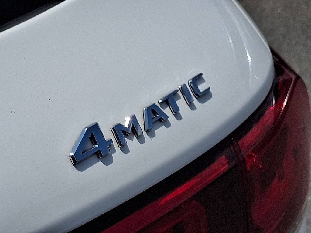 Certified Used 2022  Mercedes-Benz GLB 250 image 30