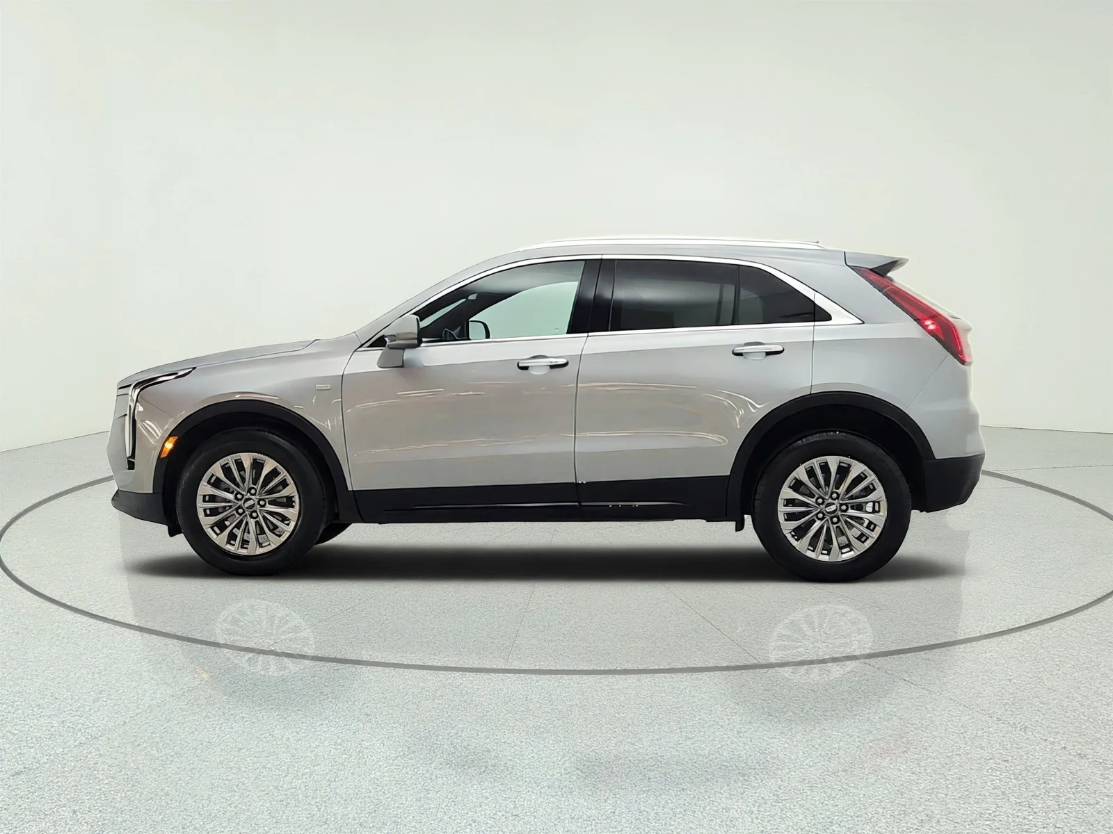Used 2024 Argent Silver Metallic Cadillac AWD 4dr Premium Luxury image 8