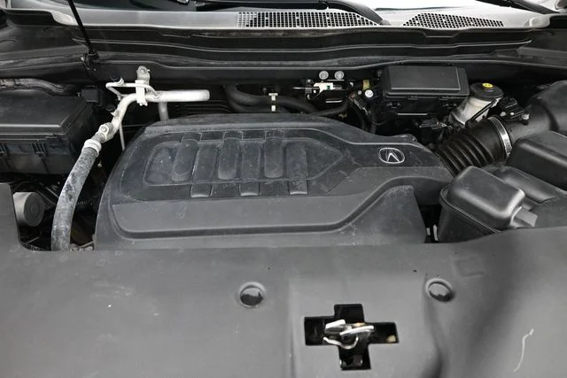 Used 2019 Gunmetal Metallic Acura 3.5L Technology Package image 22