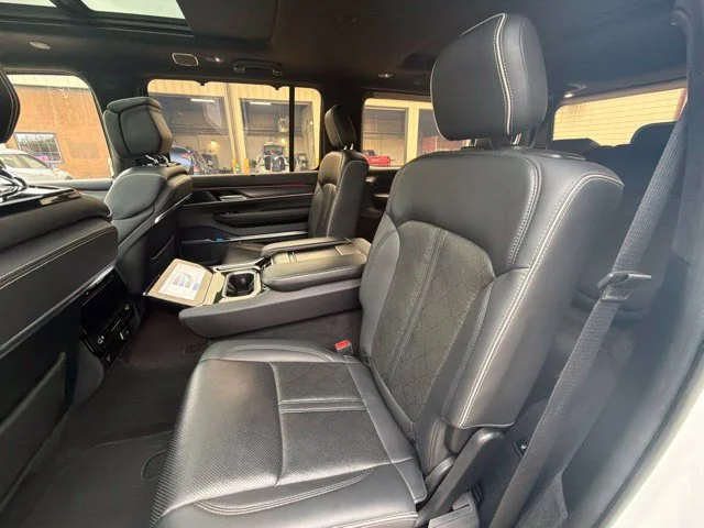 Used 2022 White Jeep Series II image 14
