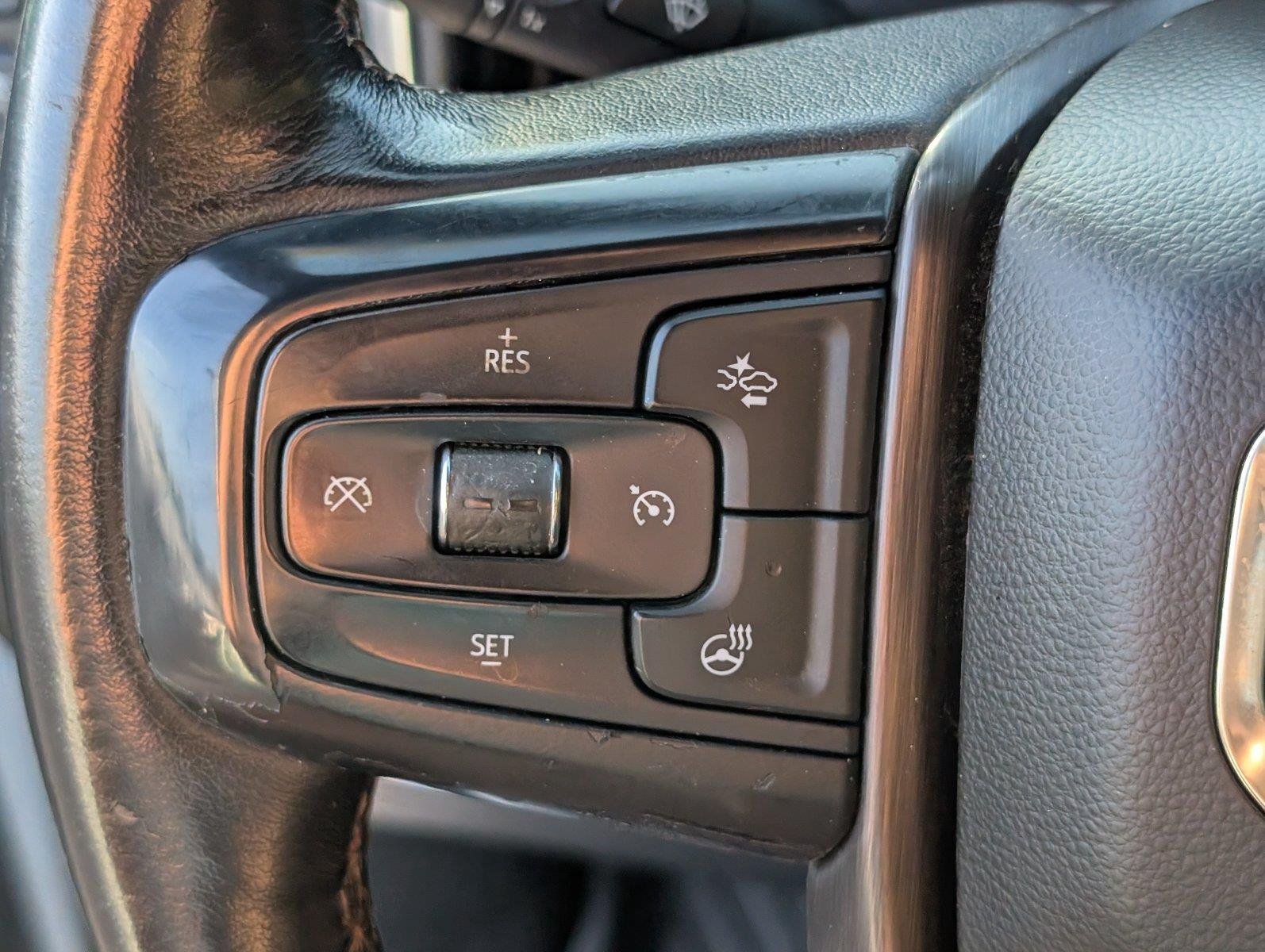 Used 2020 Summit White GMC AT4 image 27