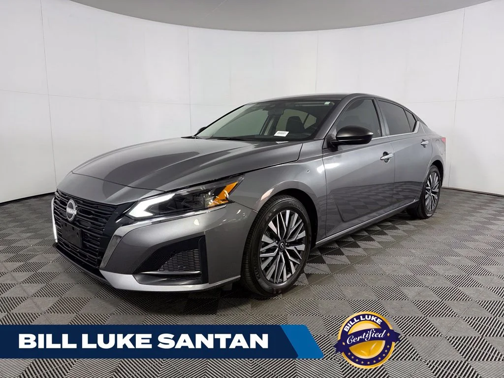 Certified Used 2025 Gray Nissan 2.5 SV image 1