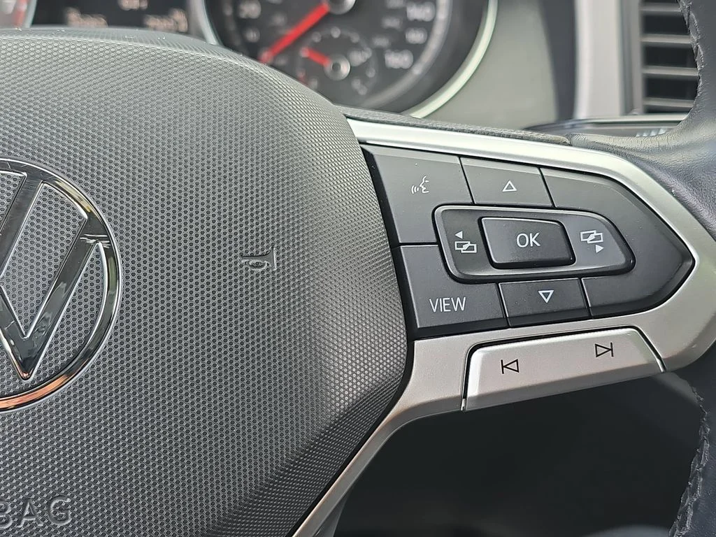 Used 2020 Silver Volkswagen 3.6L V6 SE w/Technology R-Line image 21