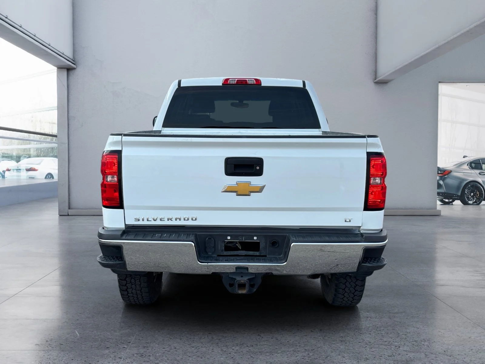 Used 2017 White Chevrolet LT * Available Until Exported to USA * image 4