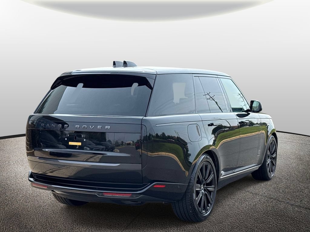 Used 2024 Black Land Rover Autobiography image 2