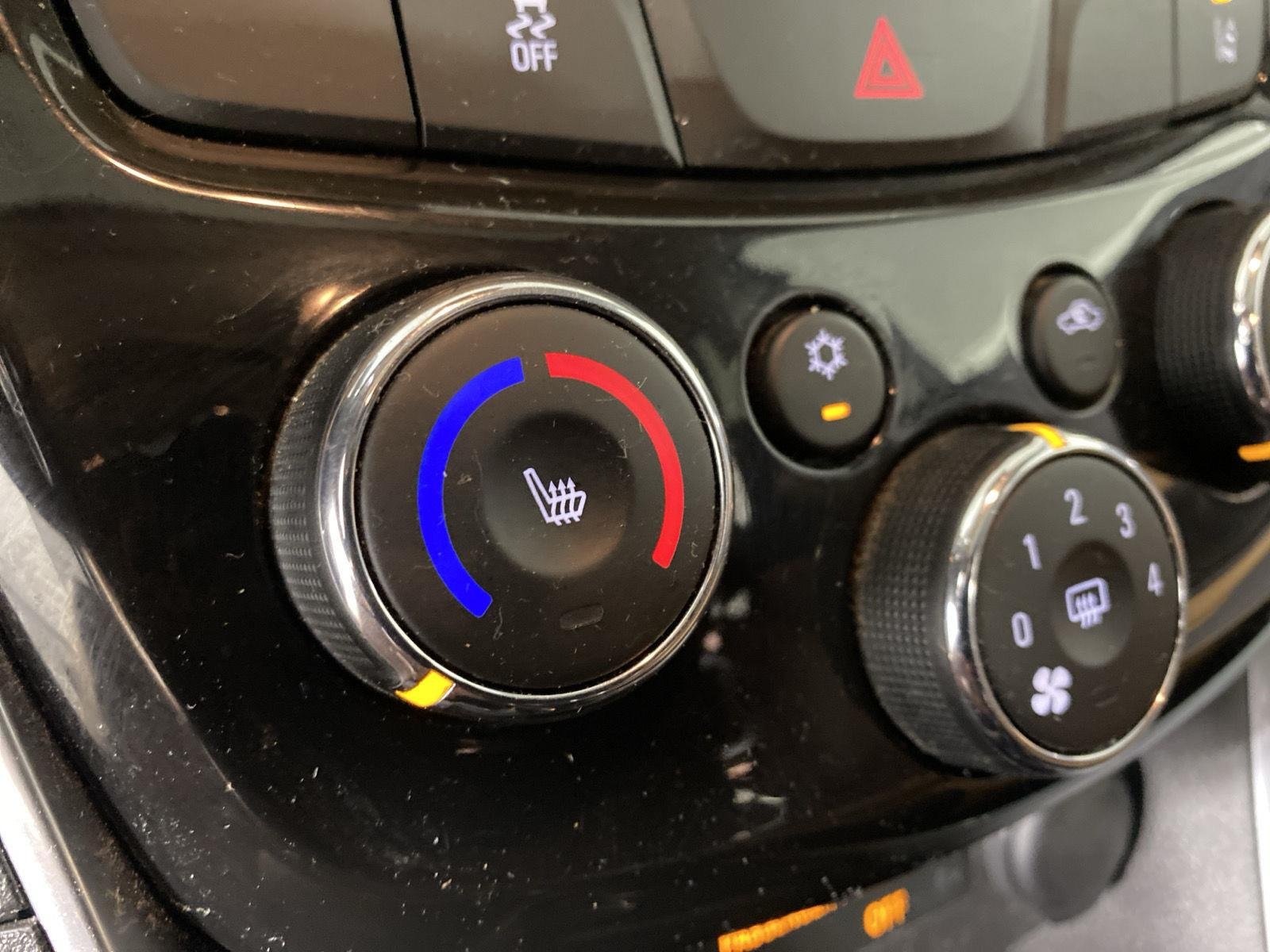 Used 2019 Mosaic Black Metallic Chevrolet Premier image 20