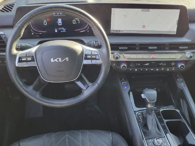 Used 2024 Gray Kia EX X-Line image 6