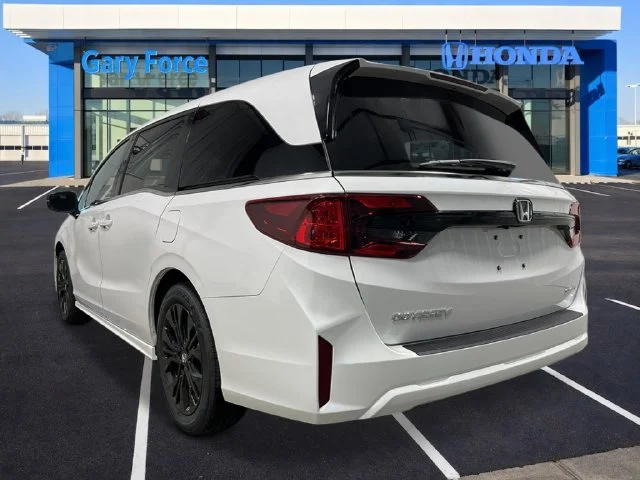 New 2027 Platinum White Pearl Honda Sport-L image 3