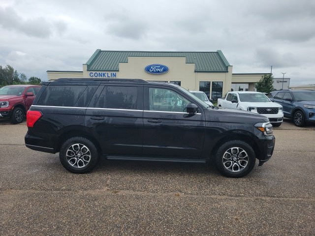 Used 2024 Black Metallic Ford XLT image 22