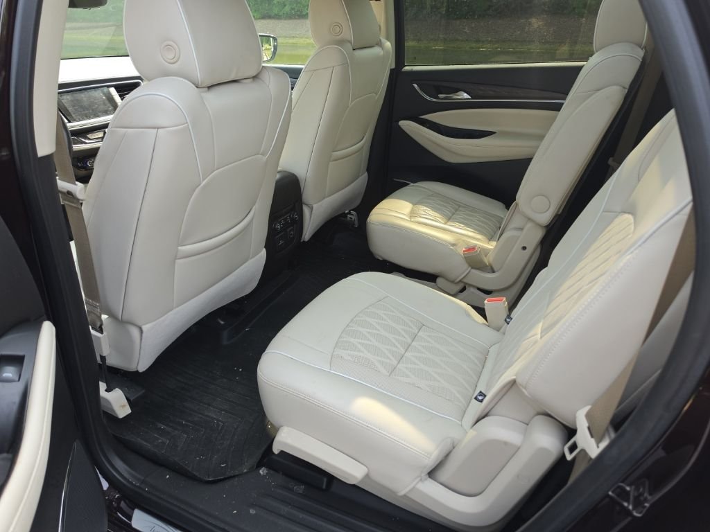 Used 2023 Red Buick Avenir image 11