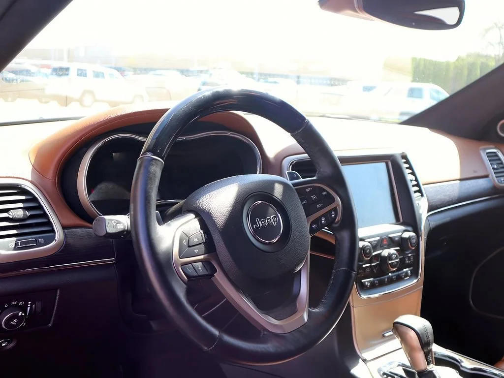Used 2017 Luxury Brown Pearl Jeep Summit image 15