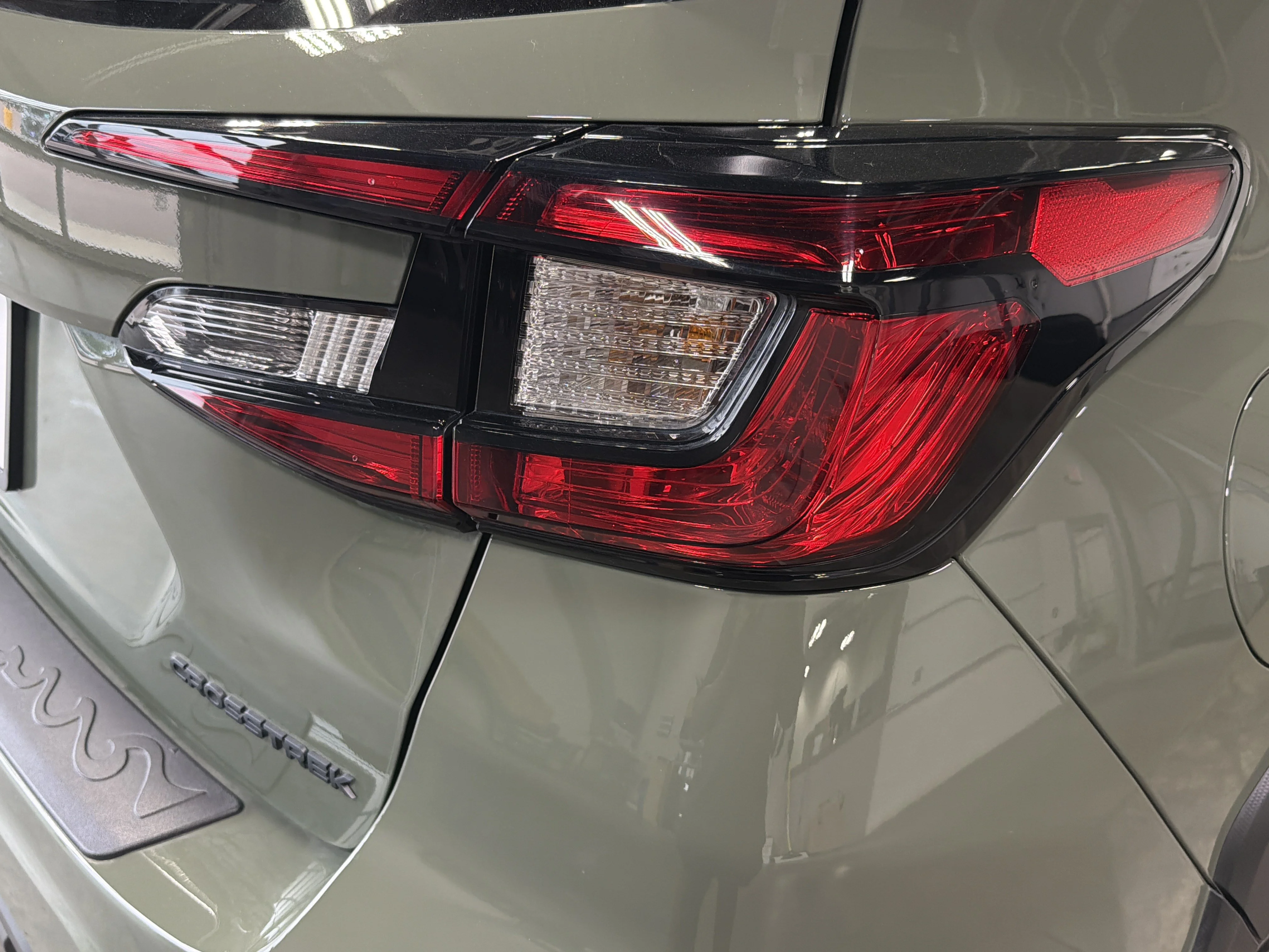 Certified Used 2026 Alpine Green Subaru Premium image 17