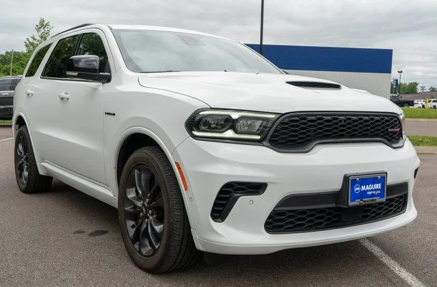 Used 2024 White Dodge R/T Premium image 4