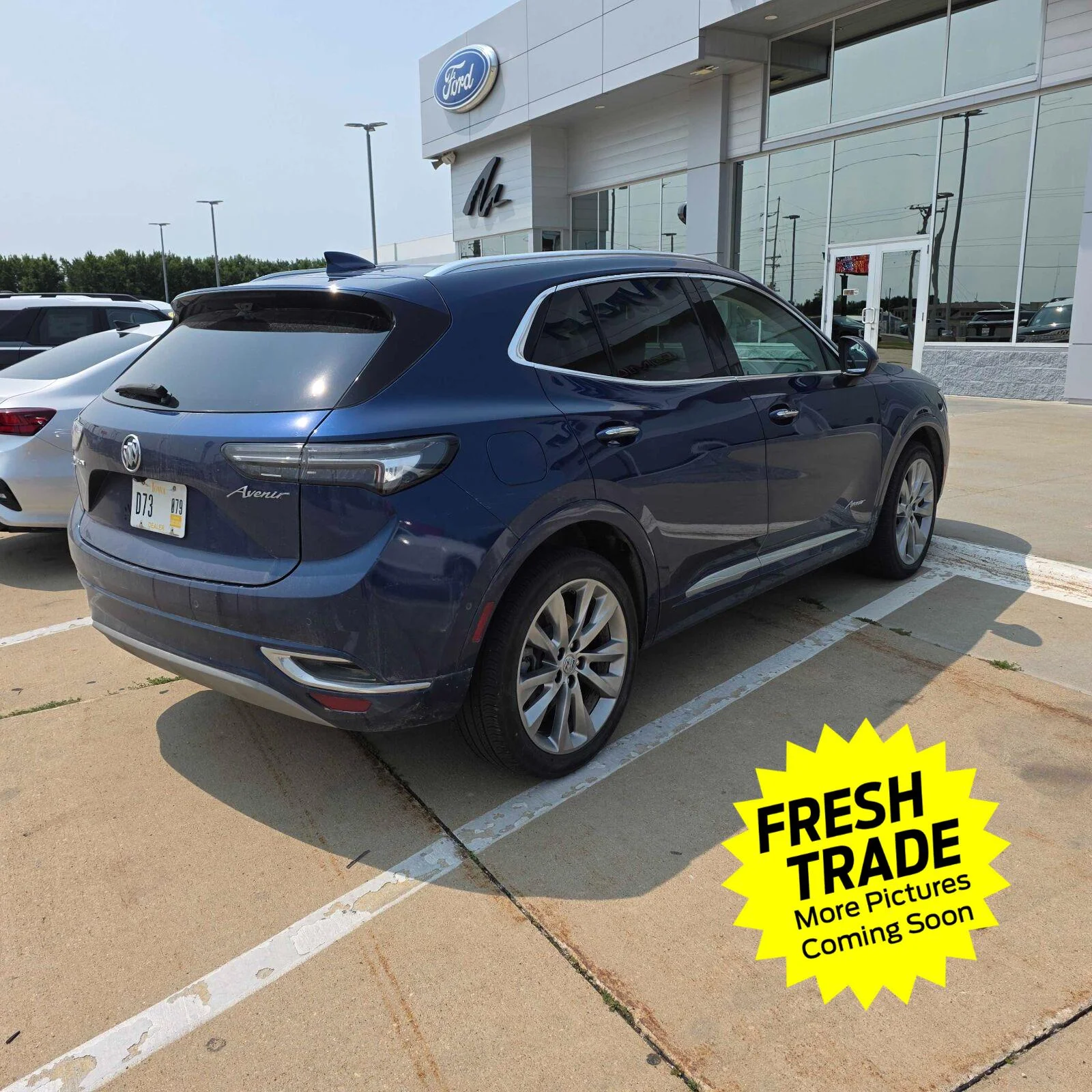 Used 2023 Sapphire Metallic Buick Avenir image 7