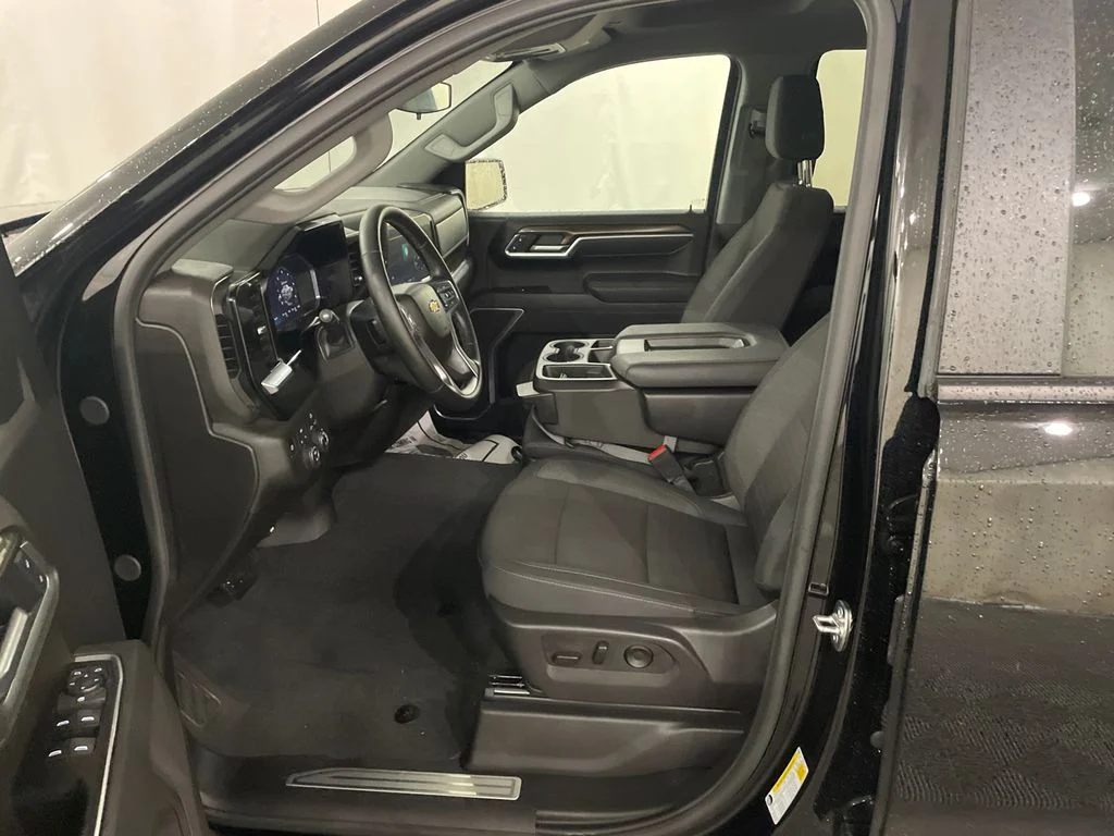 Used 2026 Black Chevrolet LT image 11