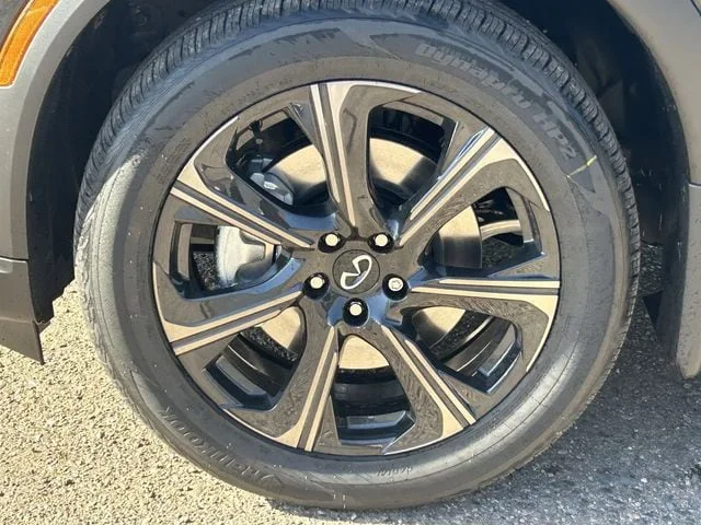 New 2027 MINERAL BLACK INFINITI Autograph AWD image 10