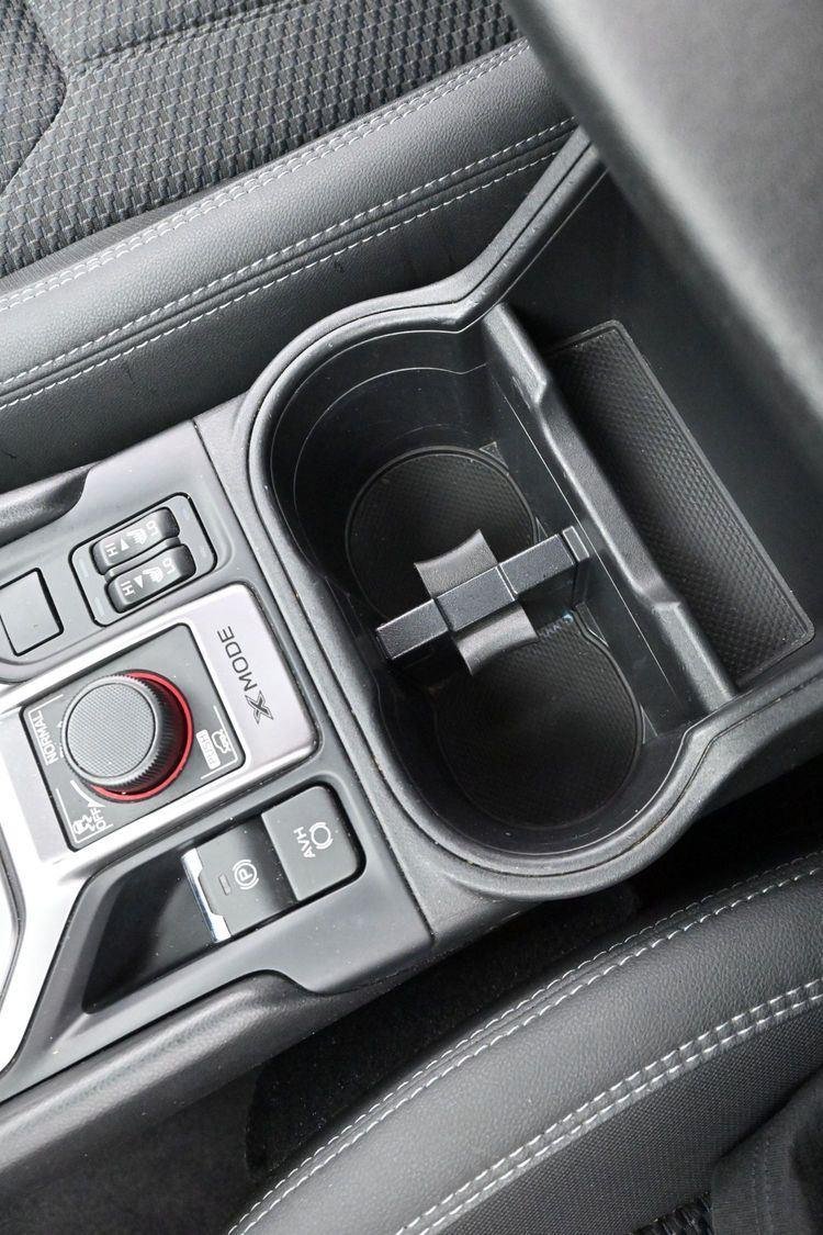 Used 2020 Ice Silver Metallic Subaru Premium image 19