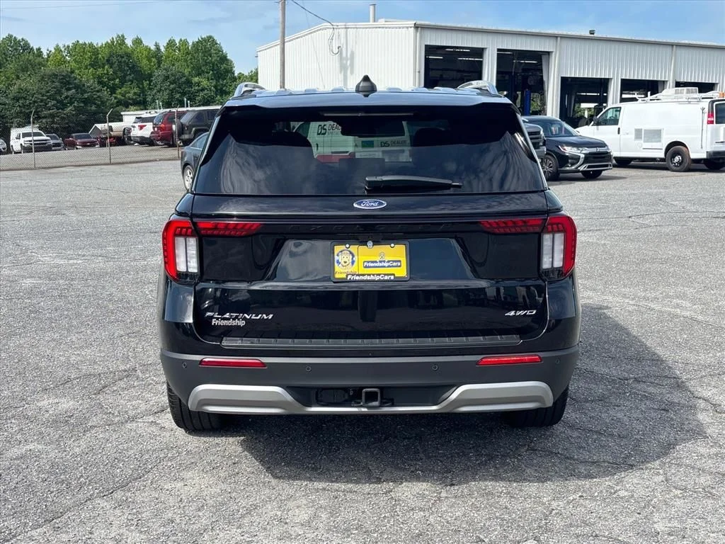 Used 2025 Black Ford Platinum image 25