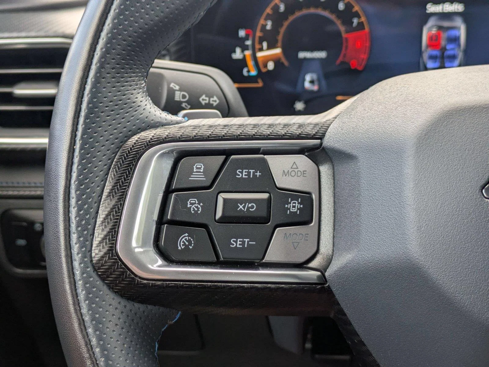 Used 2025 Oxford White Ford GT Premium image 17