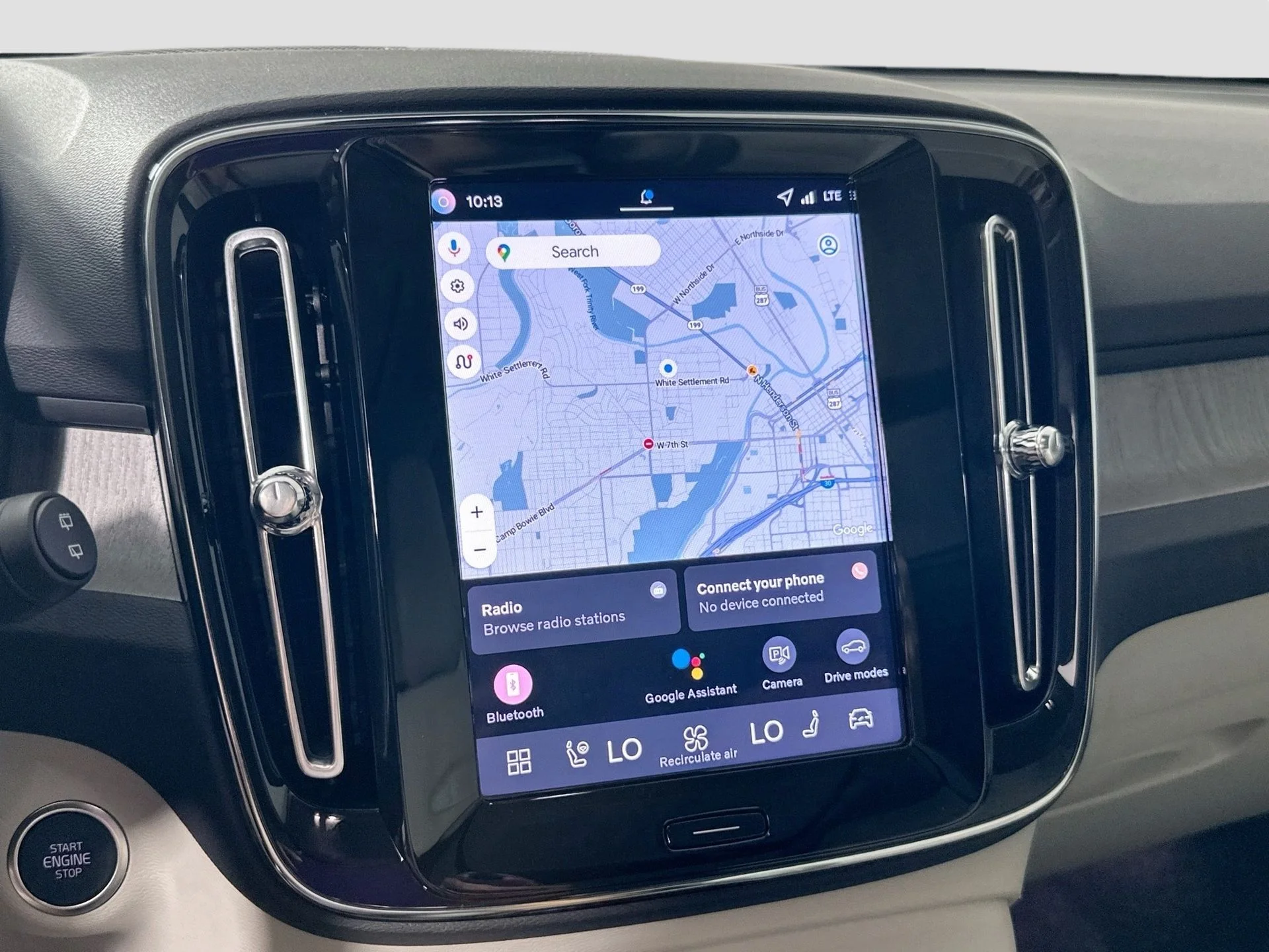 2026 Volvo XC40 Ultra - Photo 12